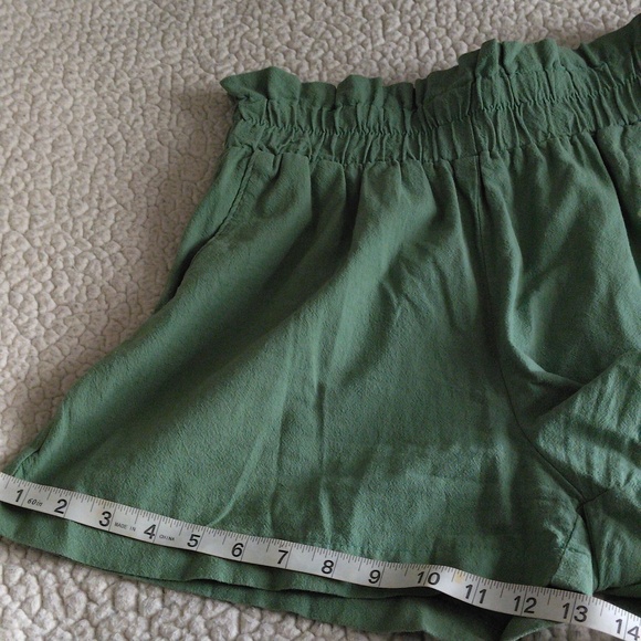 Kendall Lane XS Green High Waist Shorts With Pockets - Picture 7 of 11